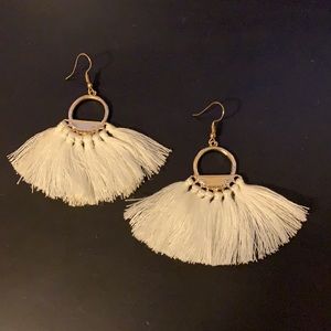 Fringe tassel earrings in white and gold